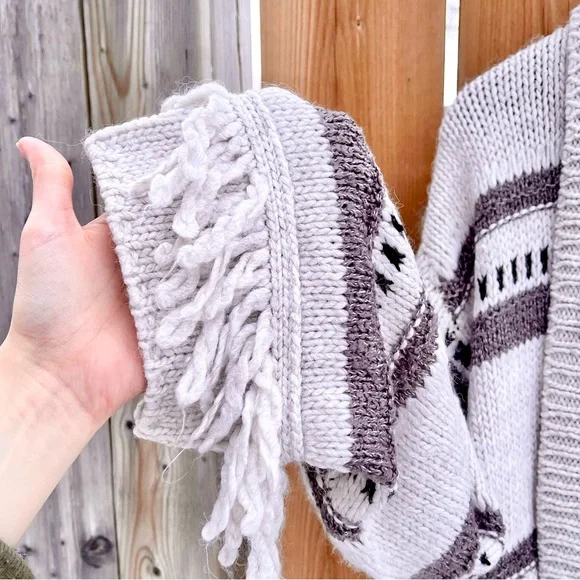 JACK by BB Dakota Fringe Theory Cardigan in Oatmeal - Picture 7 of 13